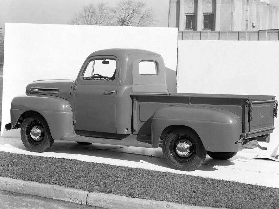  Ford F-1 Pickup Truck 1948 года  (фото 11 из 33)